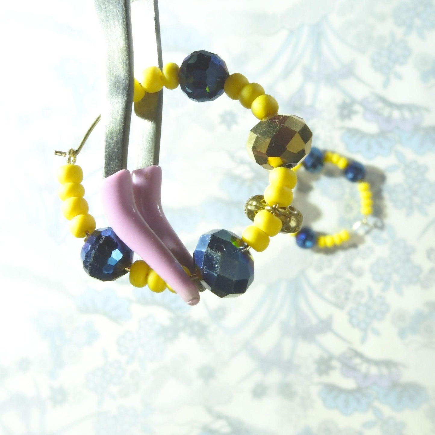 Electric blue earrings hoops with sunny yellow and indigo flashy beads. Eye-catching, boho, dangly with vibrant colors. Handmade, 30 mm