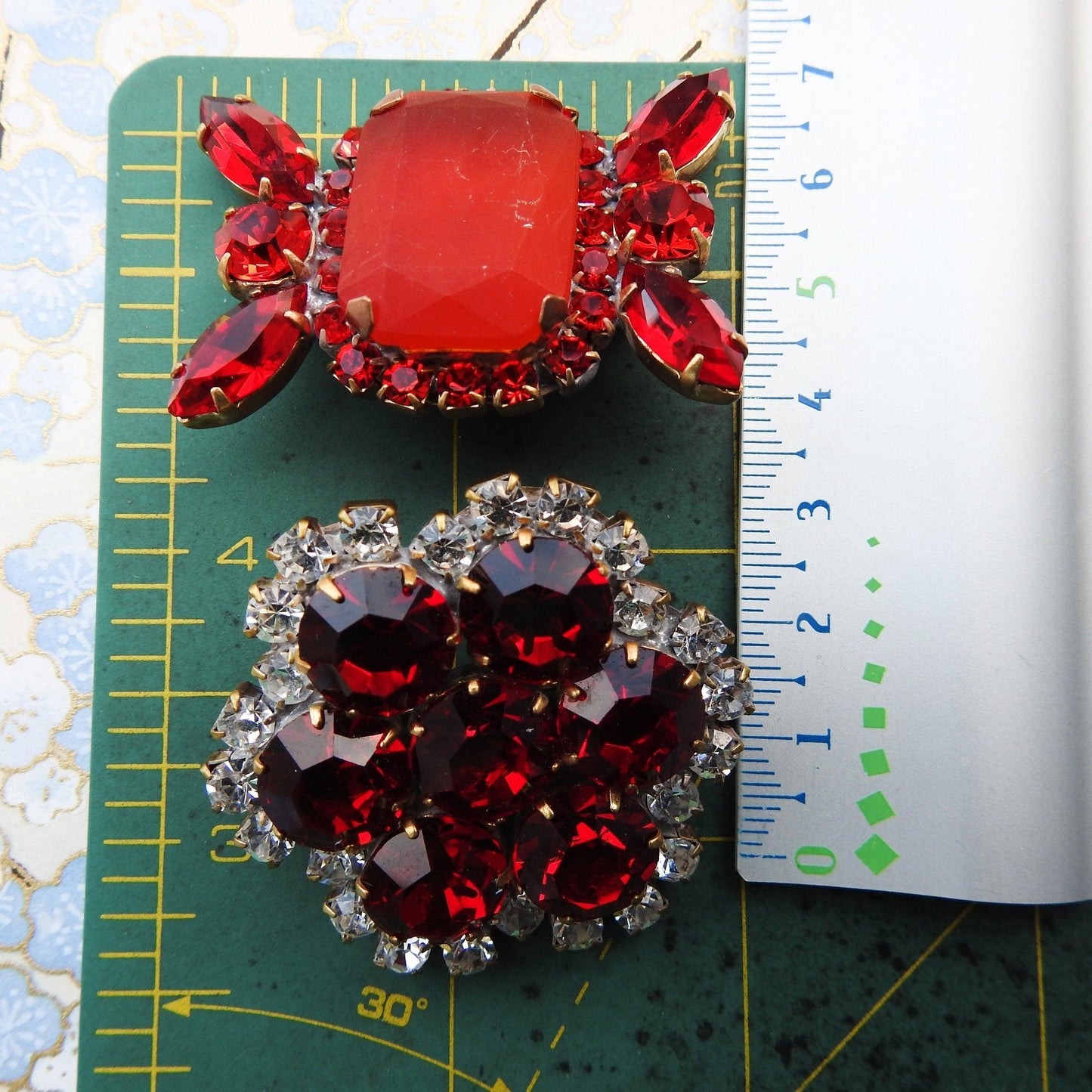 glass brooch jewelry