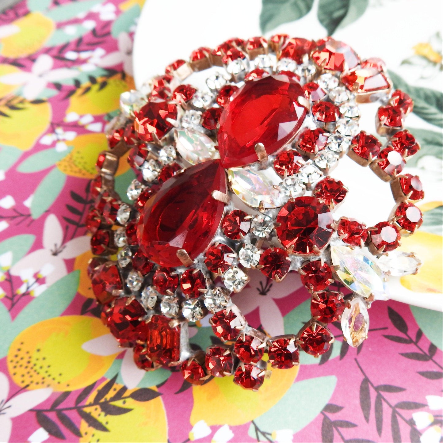 Czech rhinestone broach pin