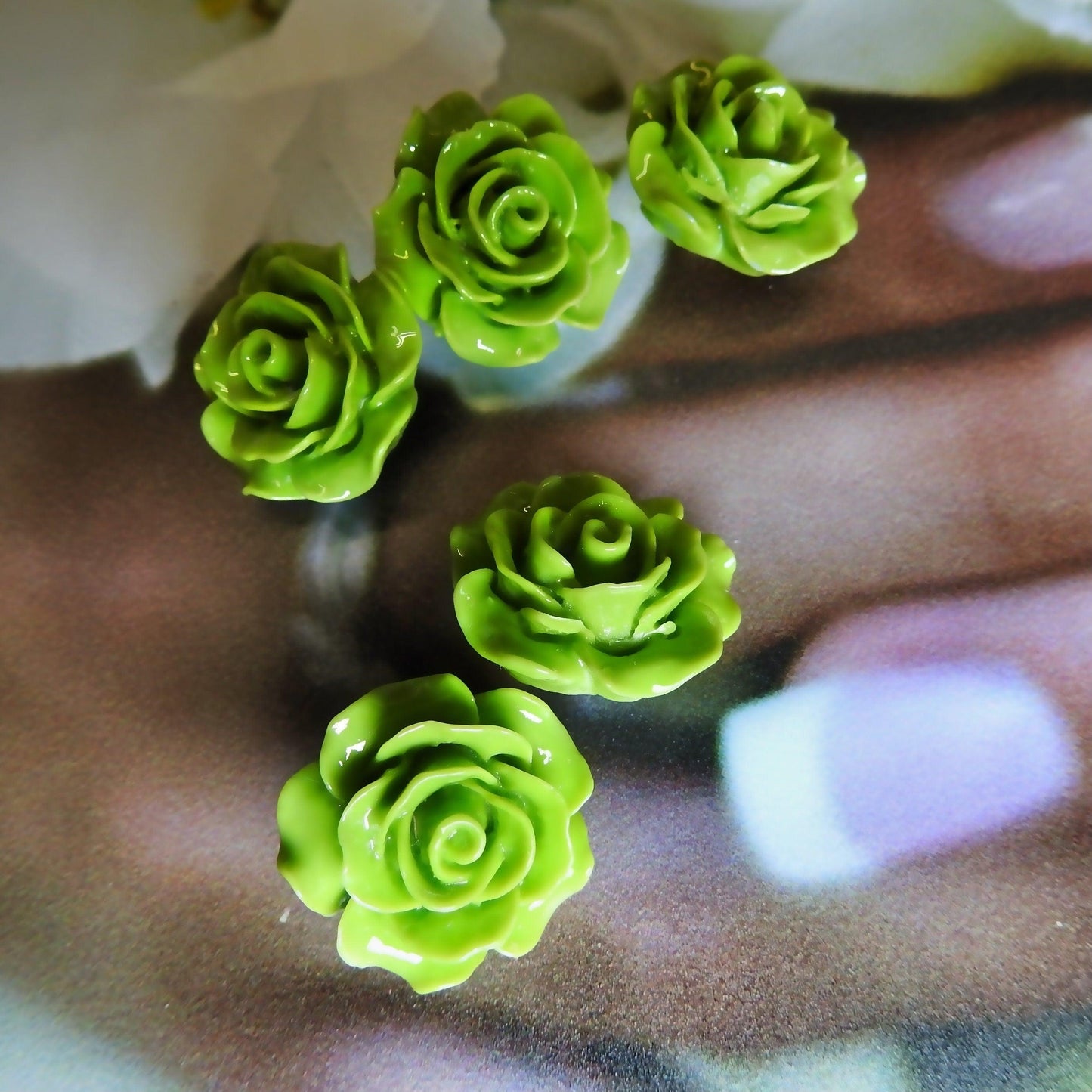 Fancy flower buttons with shank for sewing, button earrings and bracelets. Green colored rose shaped resin buttons for decorating bouquet