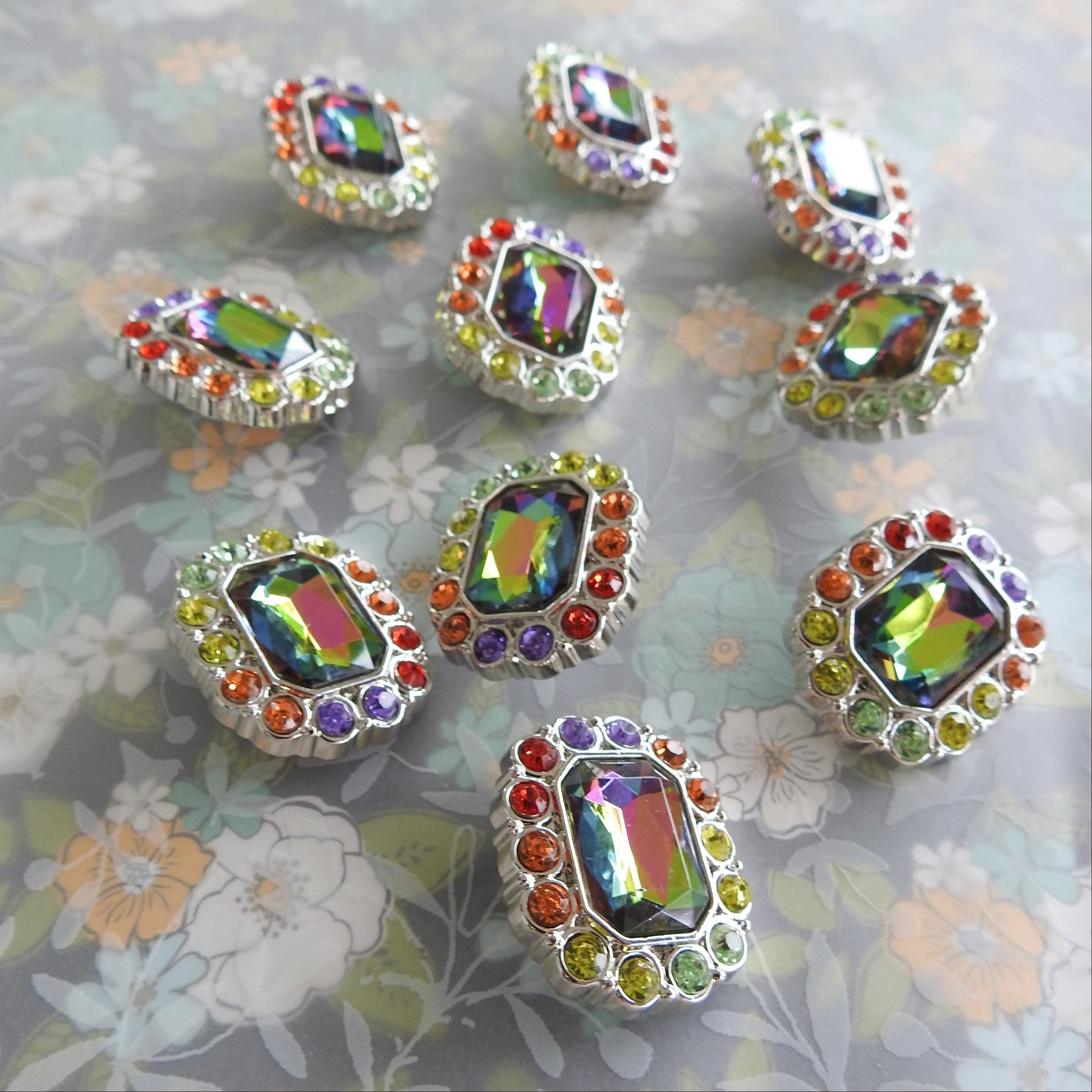 Fancy big rhinestone buttons