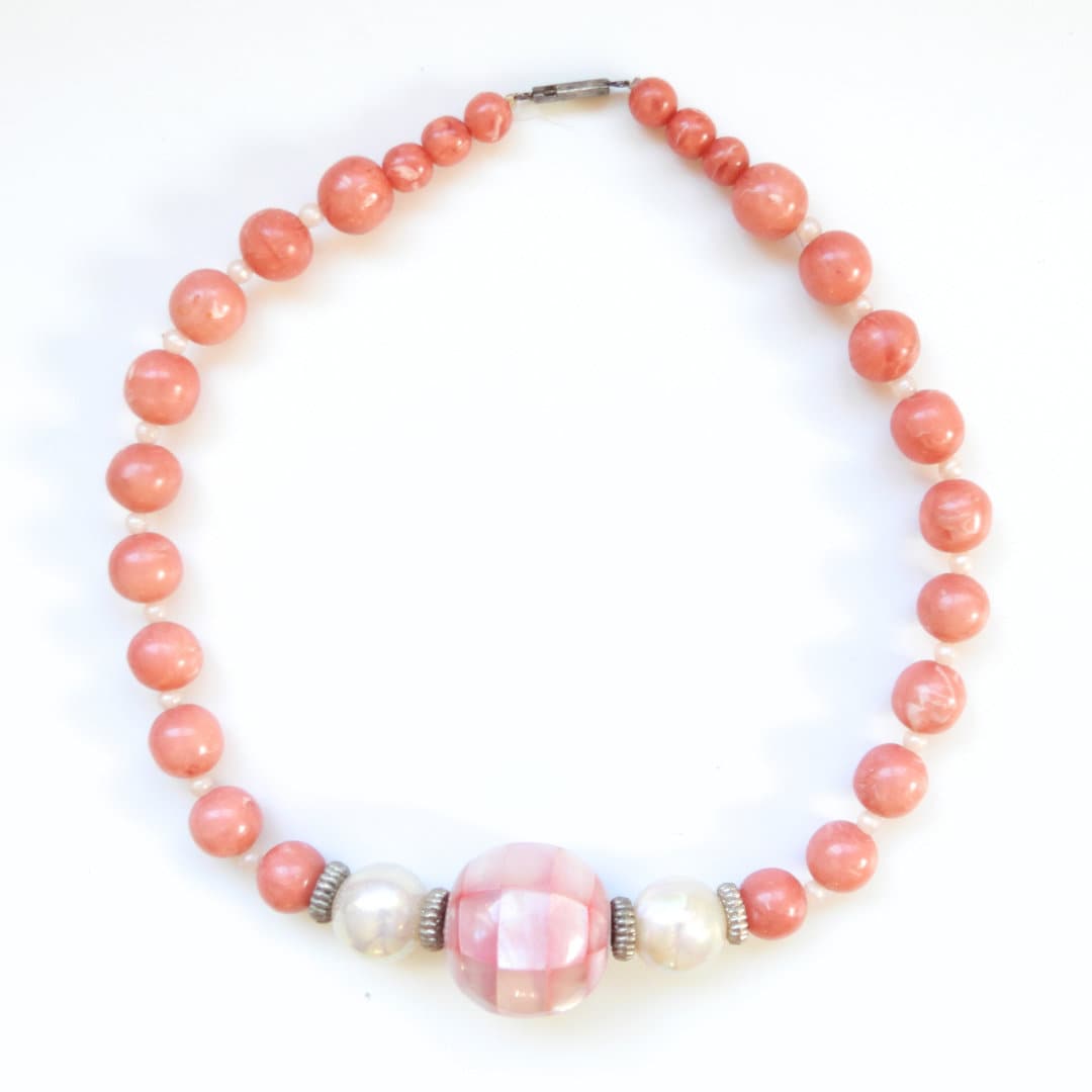 Pink beaded necklace for women - gifts for vintage fashion lovers - statement piece jewelry - Big choker style jewellery with pearl