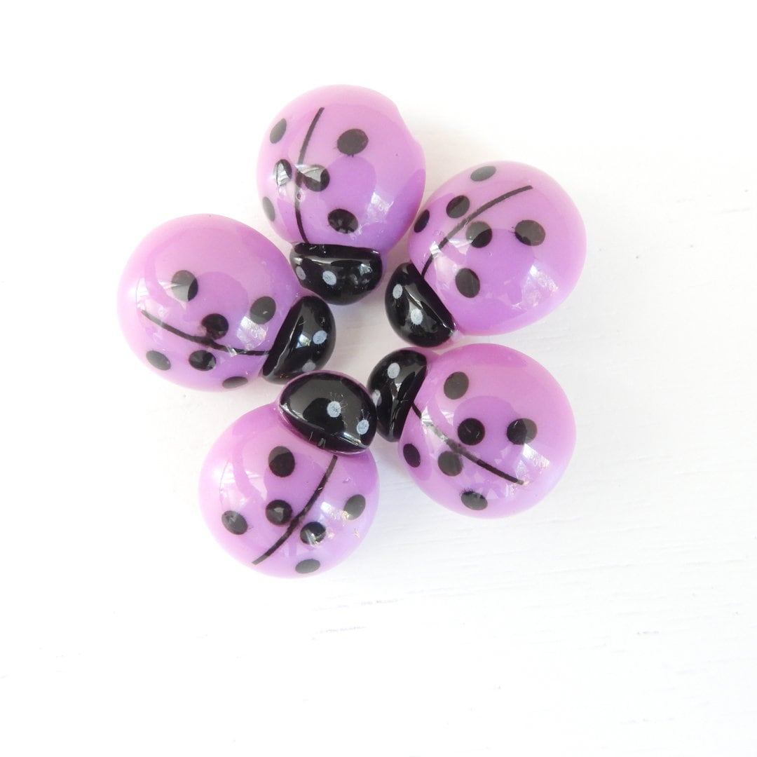 Ladybug buttons for crafts for adults - Fun purple Sewing buttons with a shank - Set of 5, 20 mm - For DIY creation, button jewelry and more