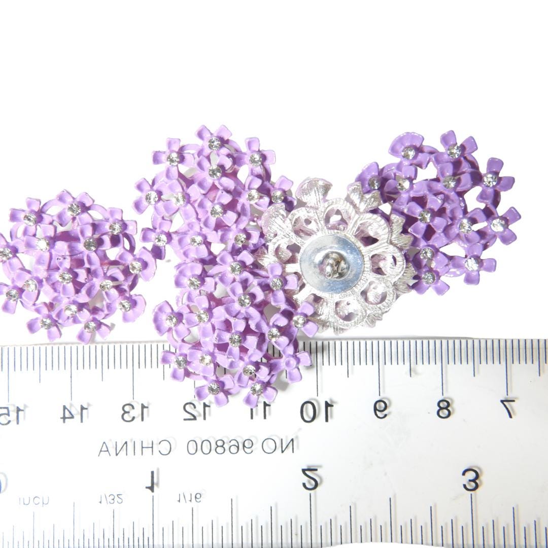 Flower-Shaped Buttons with a shank - 25 mm