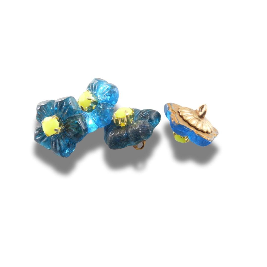 Teal Blue Vintage Flower Buttons with Yellow Center – Set of 4 for Sewing