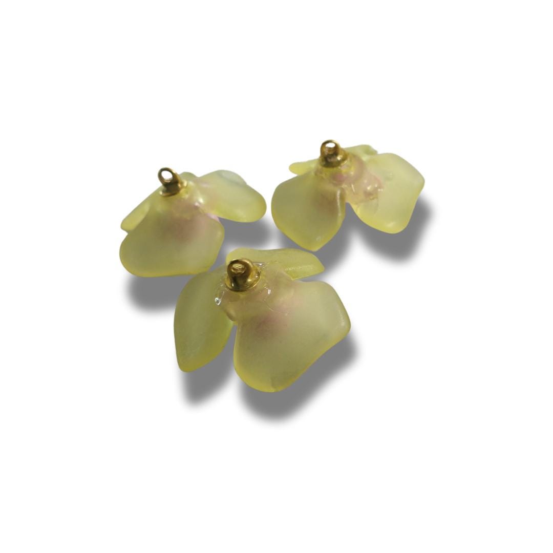 Flower Shaped Buttons – Set of 3, with a shank back - Perfect for Clothing, Jewelry Making and More - Gifts for someone who likes sewing