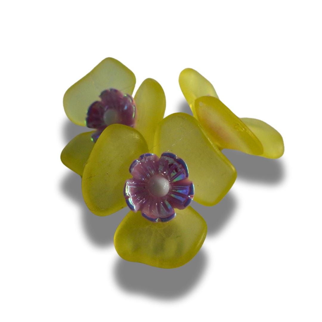 Flower Shaped Buttons – Set of 3, with a shank back - Perfect for Clothing, Jewelry Making and More - Gifts for someone who likes sewing