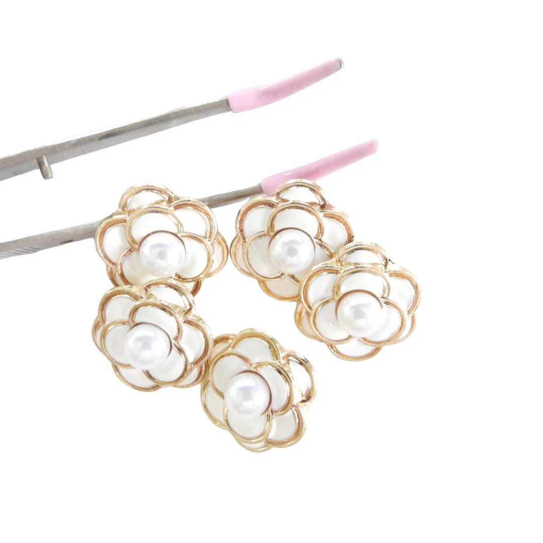 Camelia flower buttons