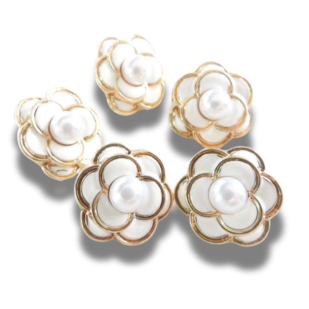 Camelia flower buttons