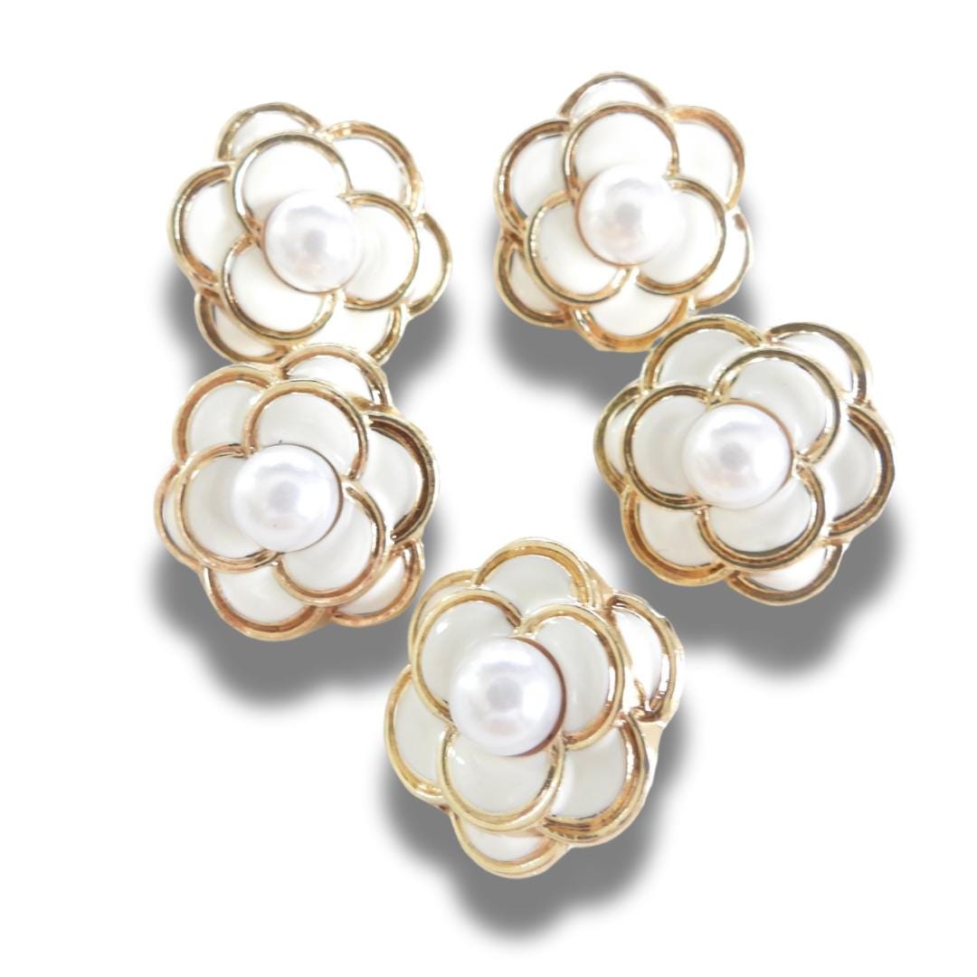 Camelia flower buttons