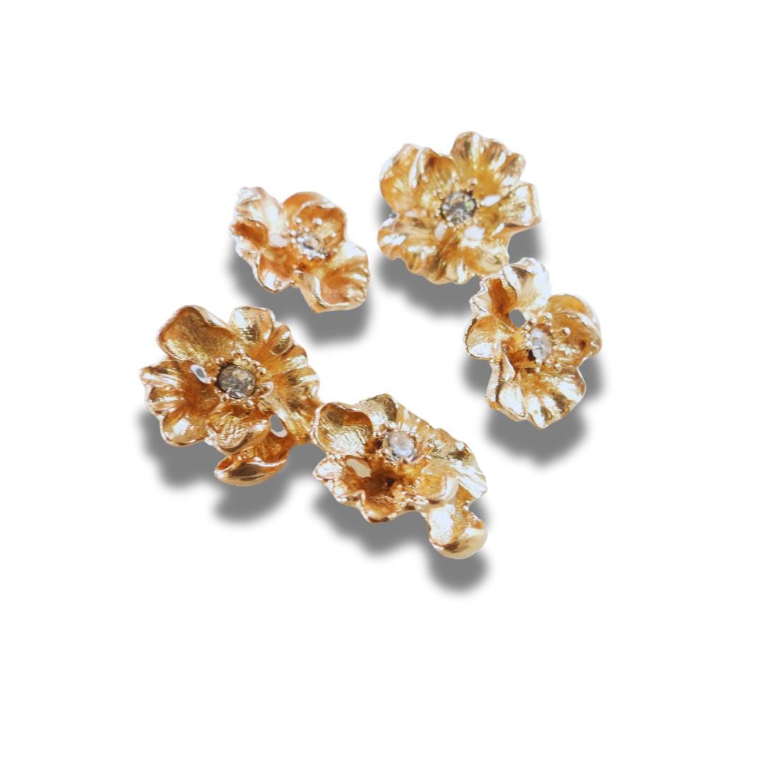Set of 5 Shiny Gold Buttons with Faux Diamond Center – 20 x 22 mm - Great for, sewing, fashion design, hair accessories, or making jewelry