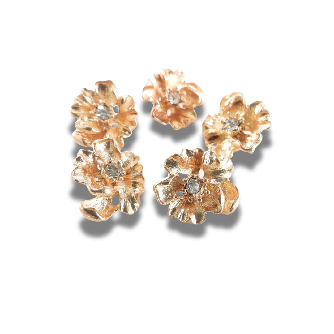 Set of 5 Shiny Gold Buttons with Faux Diamond Center – 20 x 22 mm - Great for, sewing, fashion design, hair accessories, or making jewelry