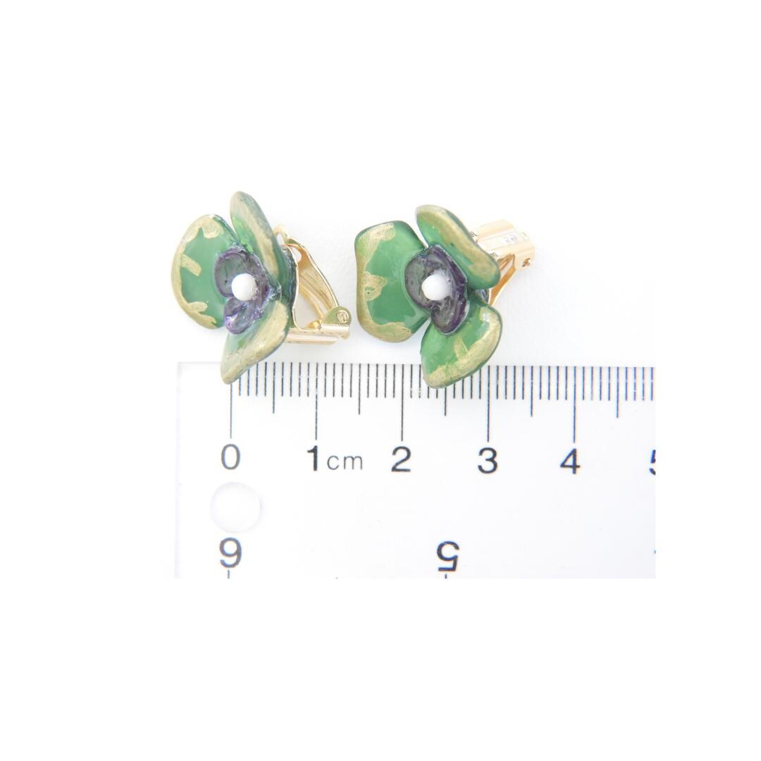 where can i get clip on earrings​


