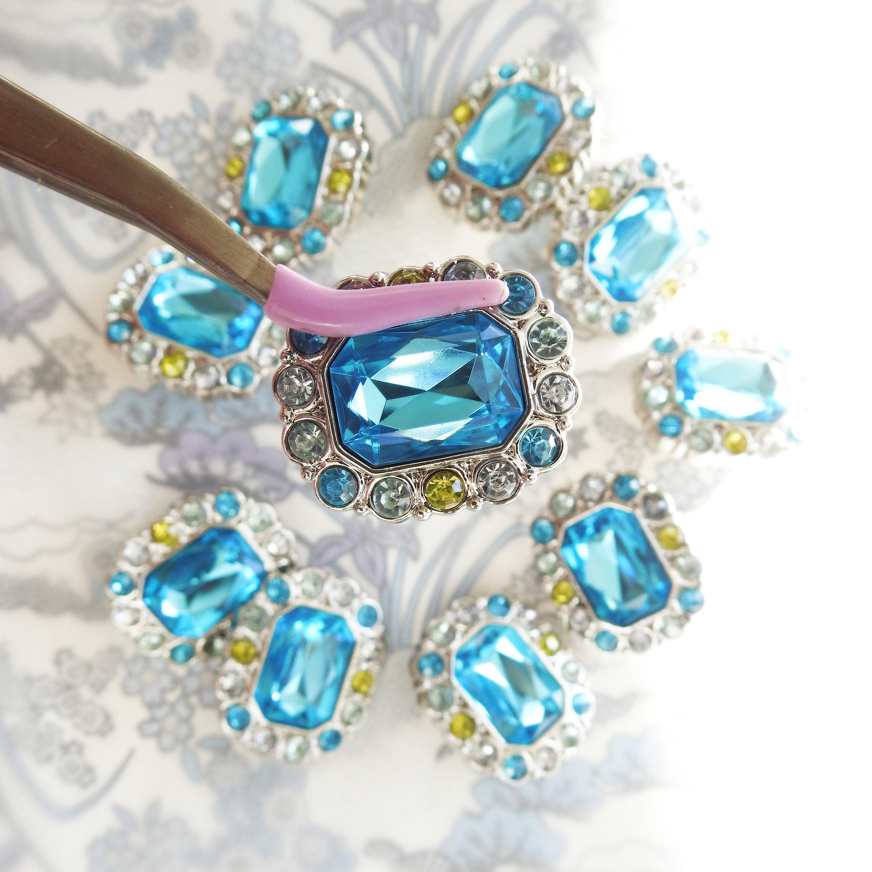 Lot of 10 large blue rhinestone buttons – zazaofcanada