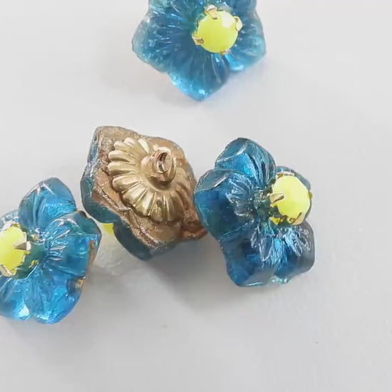 Set of 4 Teal Blue Vintage Flower Buttons with Yellow Cabochon Center – Decorative Shank Buttons for Sewing