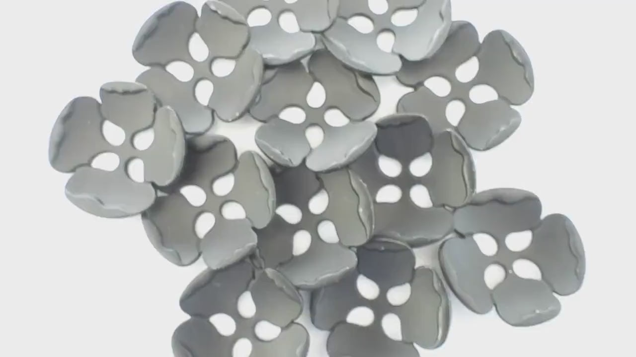 Metal flower-shaped buttons! Matte black