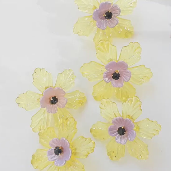 Fancy Flower Shaped with a shank - Purple and Lemon Yellow Buttons for Sewing on garments and accessories -  Assorted