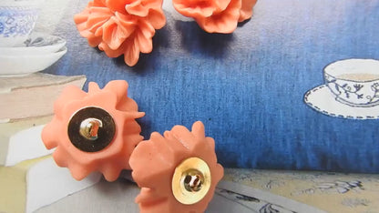 Large floral shank buttons for sewing and crafts - 5 pces