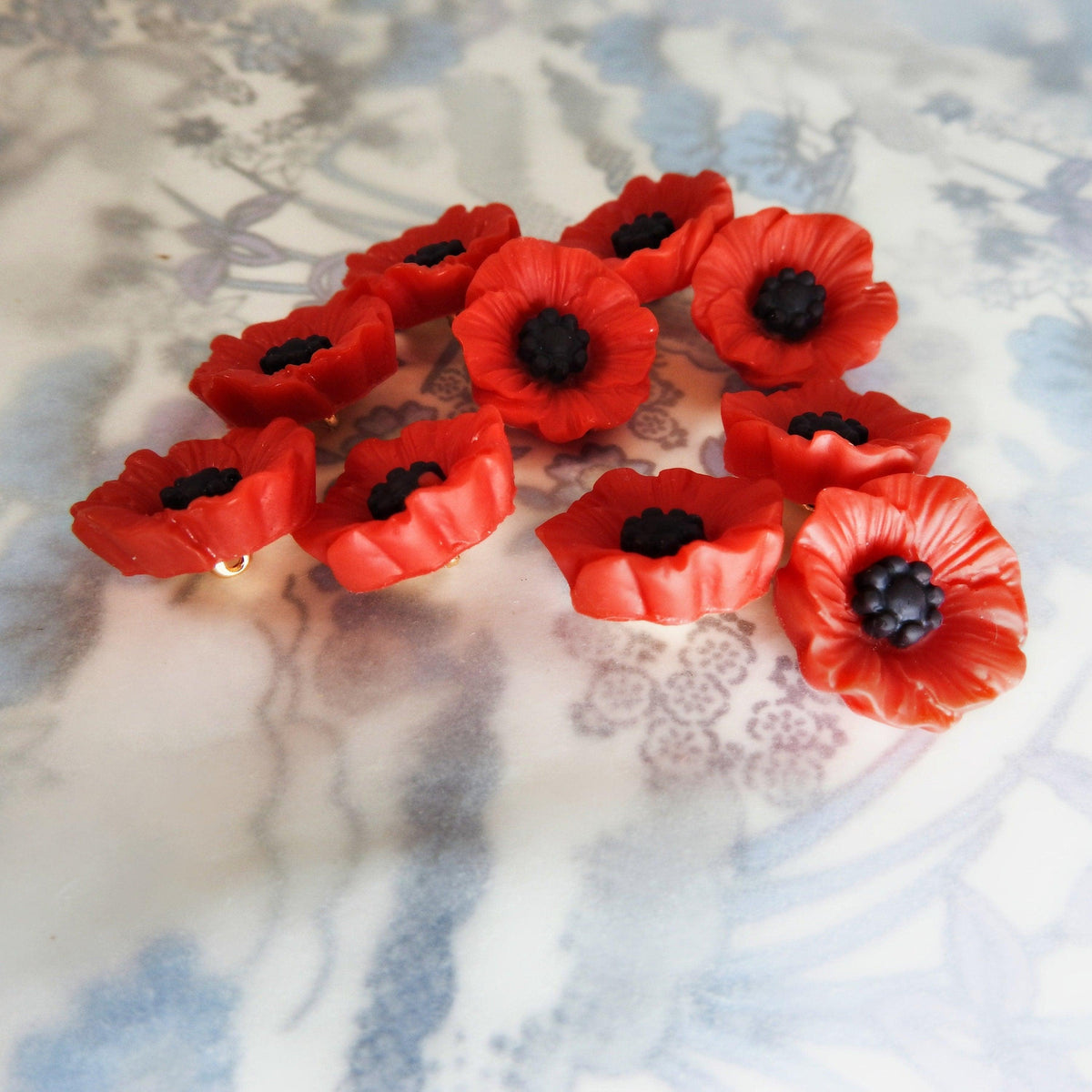 Flower shaped buttons - Poppy fancy buttons – zazaofcanada