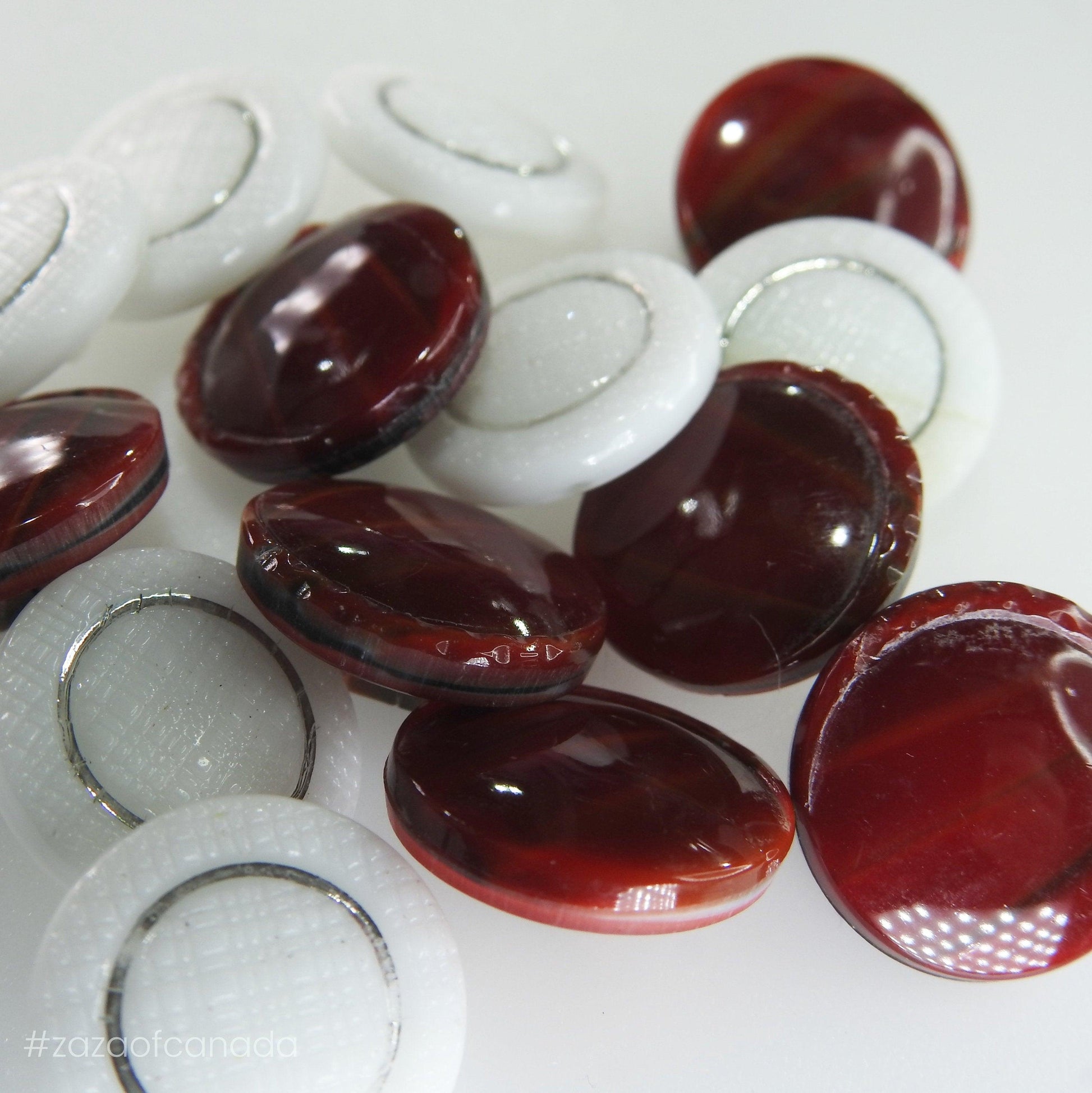 Vintage glass buttons, red and white, perfect supplies for making buttons jewelry and crafts - Mixed lot of 14 buttons  - 15 mm  5/8”