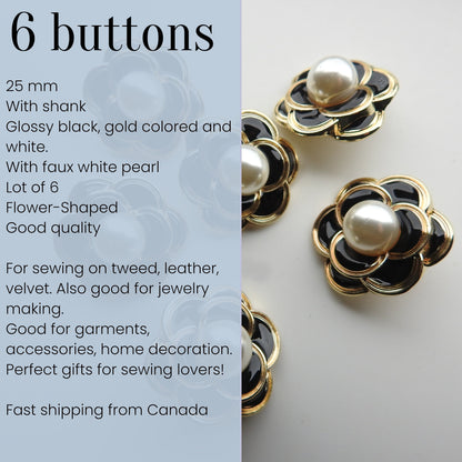 Black flower-shaped Buttons