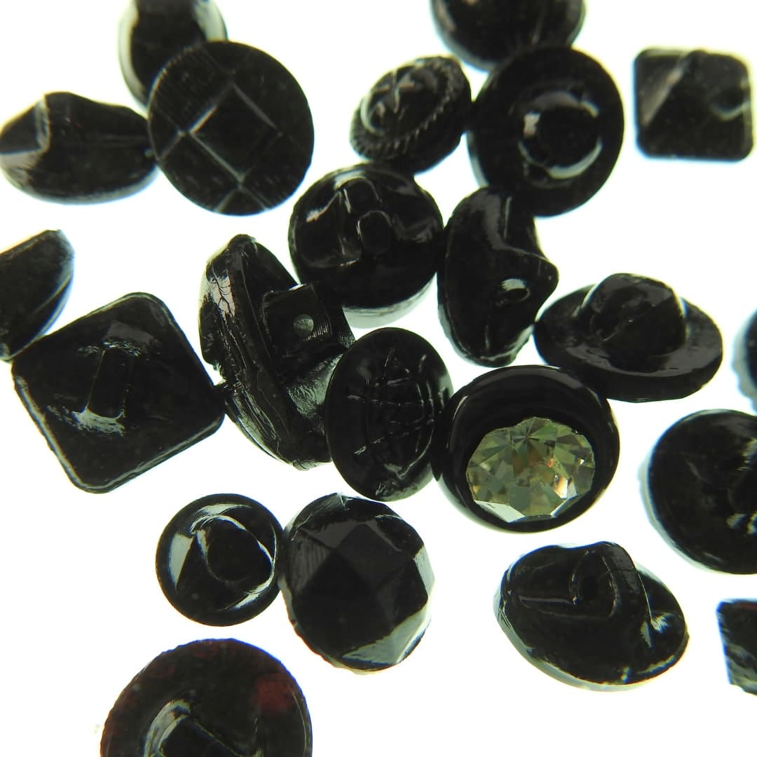 Tiny antique black buttons - lot of 40 - For sewing and jewelry. Gift idea for button enthusiasts. For coats, dresses, accessories. 5 mm