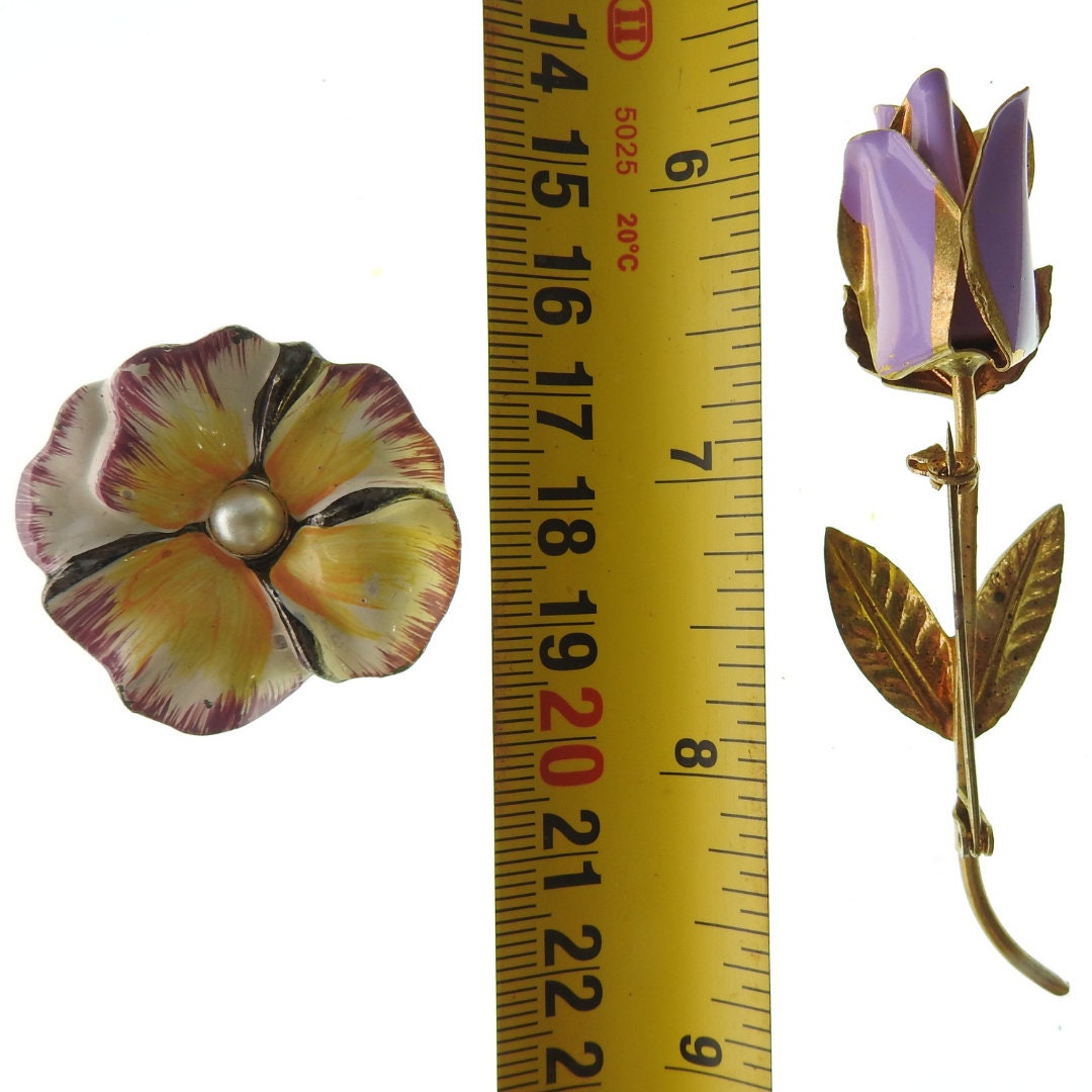 Purple and Vintage flower-shaped brooches: one tulip and one pansy. Retro gift ideas for mom, sister, bride, girlfriend.