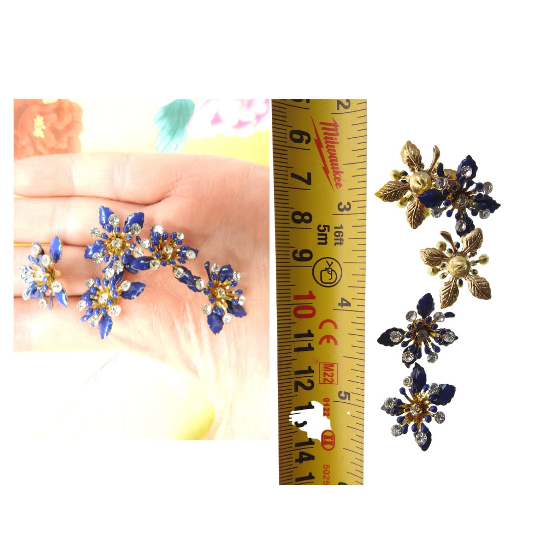 Navy blue flower-shaped decorative buttons. Embellishments for shirt collar, gloves, hat, bag, lapel of a coat or blazer. 21 mm, lot of 5